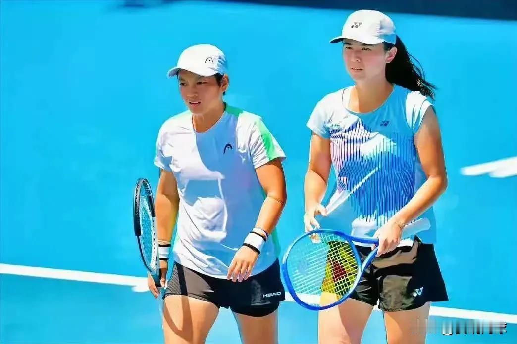 蒋欣玗海峡组合不敌梅尔滕斯组合止步次轮
WTA1000🇨🇦多伦多 女双第二轮