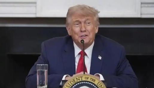 特朗普在台湾问题上，终于不装了！但这恰恰证明，美国，已经不行了！很多人以为美国放