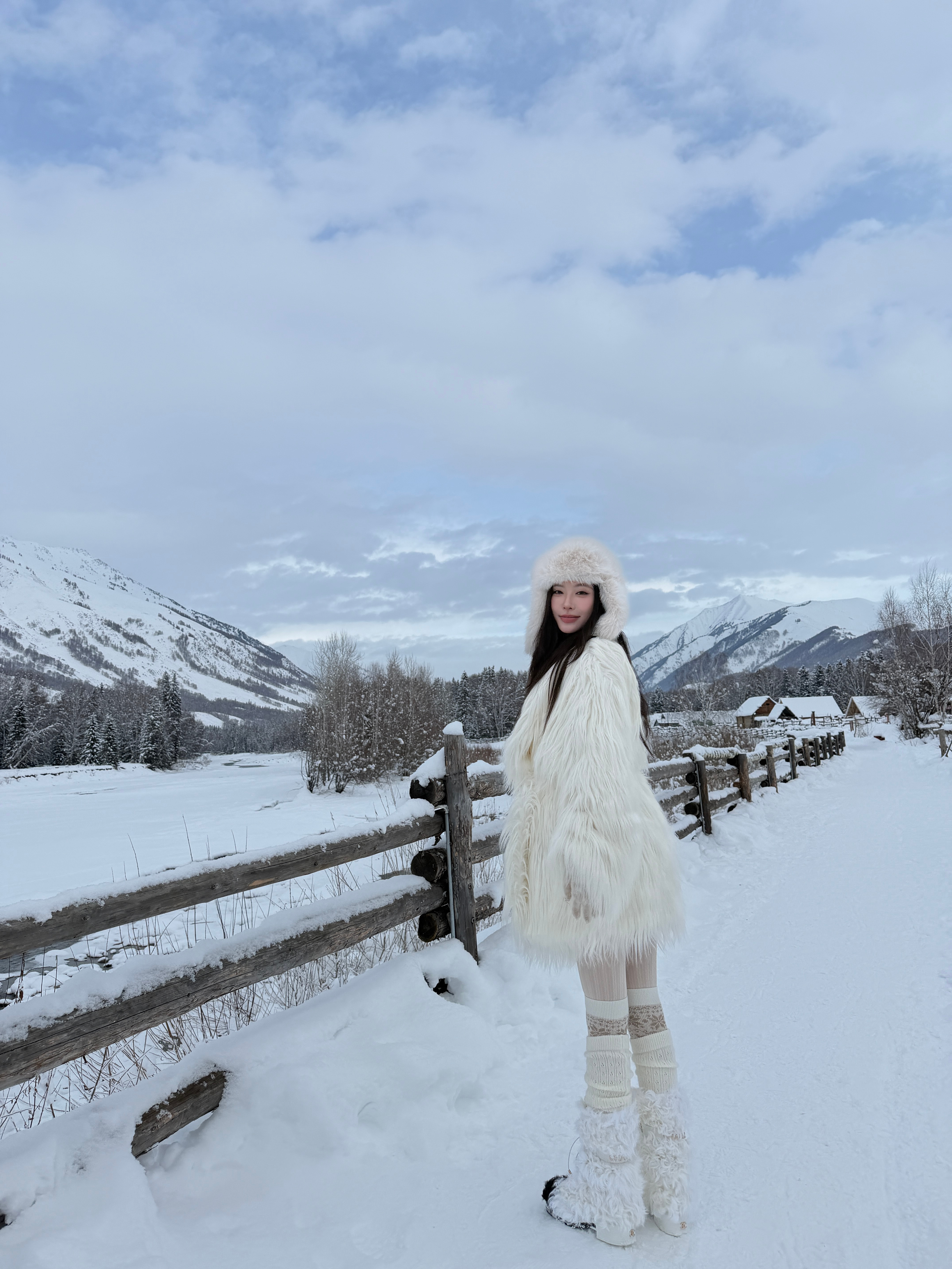 雪的声音是嘎吱 嘎吱~王新迪