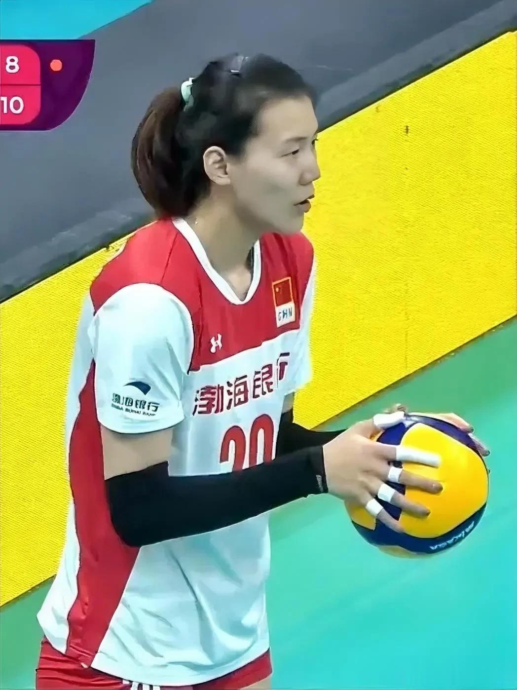 王艺竹世俱杯表现亮眼，蔡斌将如何搭建国家队主攻线？
对于李盈莹的对角位置，蔡斌是