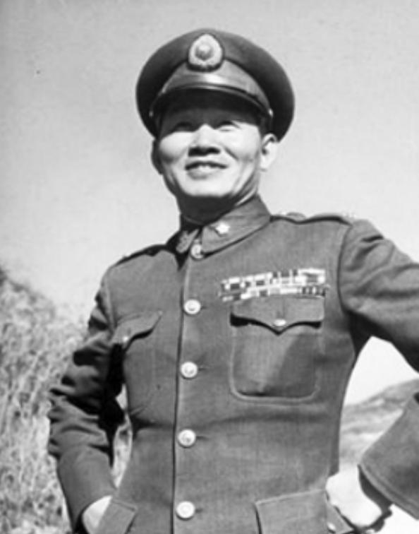 1988年潘德辉回大陆探亲，返回台湾给孙立人带回一张照片，没想到看到照片后，已8