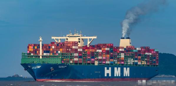 都要火烧眉毛了，居然还在翻皇历？人家装着军火的船都怼到家门口了，这帮人还在那儿抠