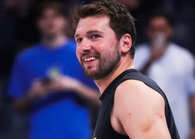 帕金斯：湖人队医应该接受调查，让东契奇出战是最蠢的事情
4月07日讯，在体育新闻