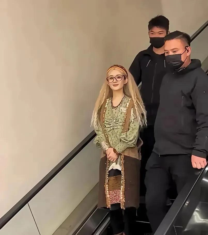 这个还是赵丽颖吗 