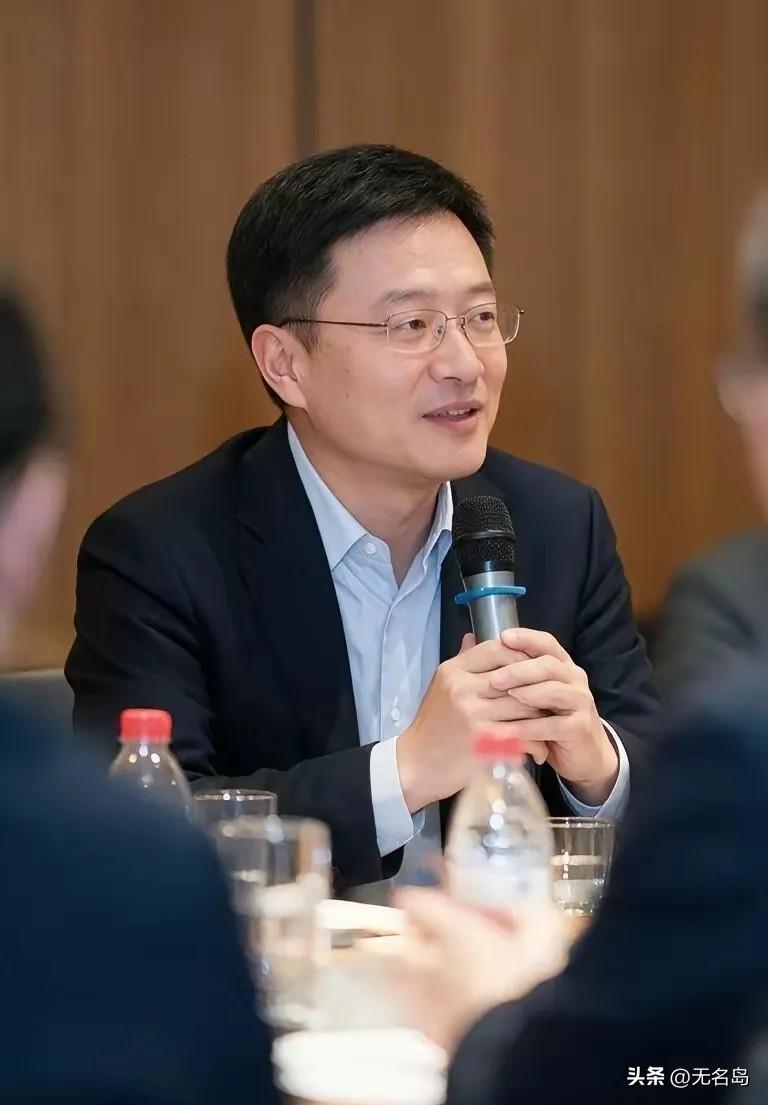 今天8月19日，一觉醒来发现，全国人民都认识了一个赵海峰的男人，一个企业的高管，