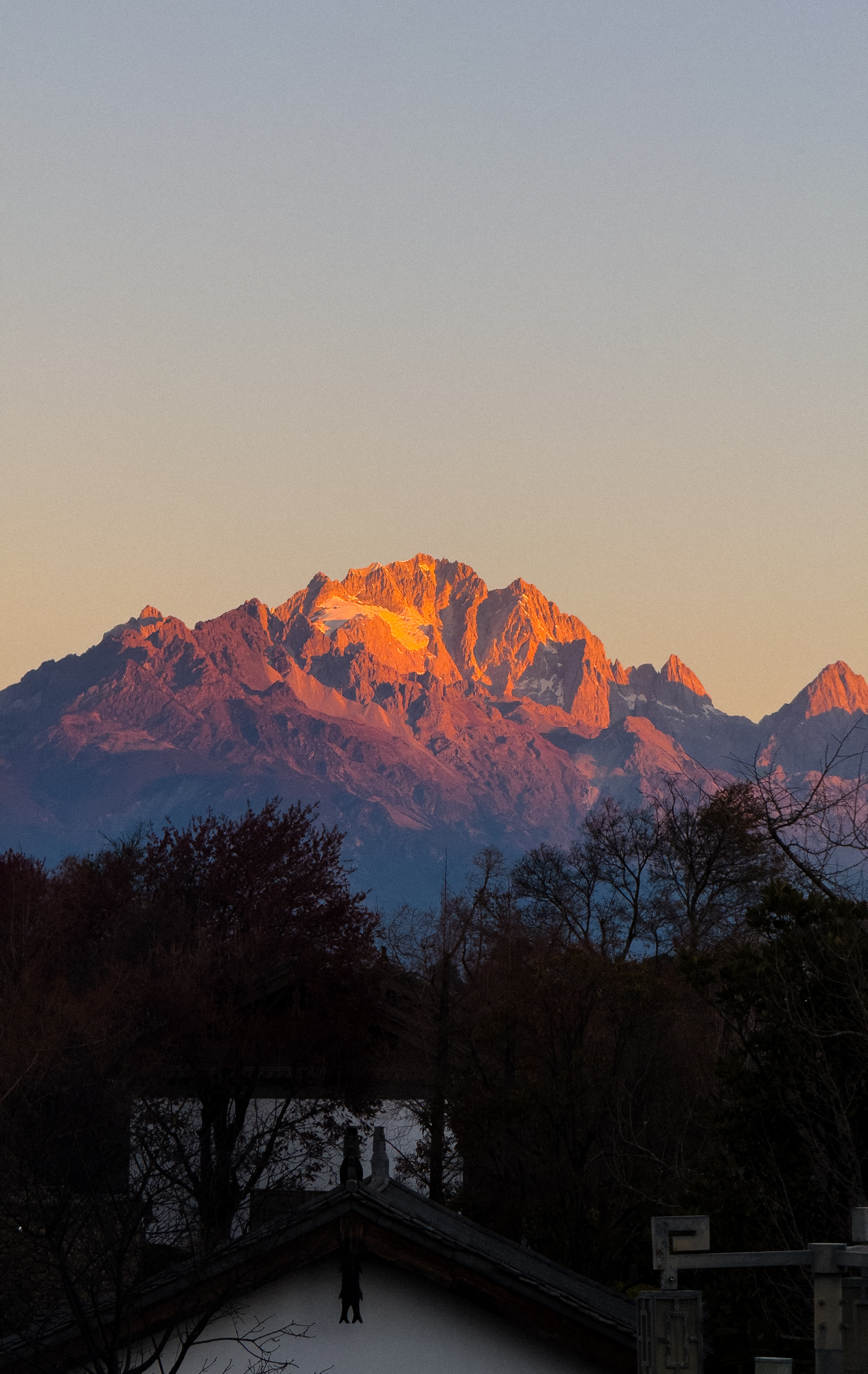 被迫早起，却看到了日照金山试试V27，顺便琢磨琢磨改装方向V27全能硬派全家都爱