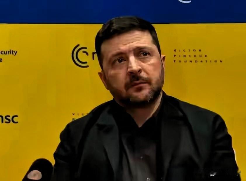 泽连斯基:寸土不让！
当地时间2月14日，泽连斯基在慕尼黑表示，他不贪恋权利，可