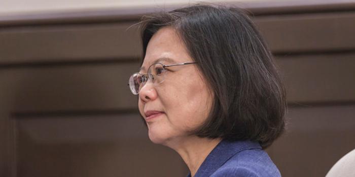 两岸都能接受的台湾问题解决方案出现了。有网友建议：愿意统一的台湾同胞欢迎来到大陆