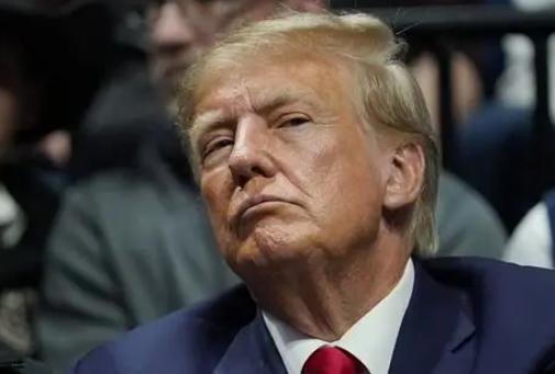离谱！特朗普体检搞出 22 位专家会诊？比老布什多 4 倍！

《华盛顿邮报》曝