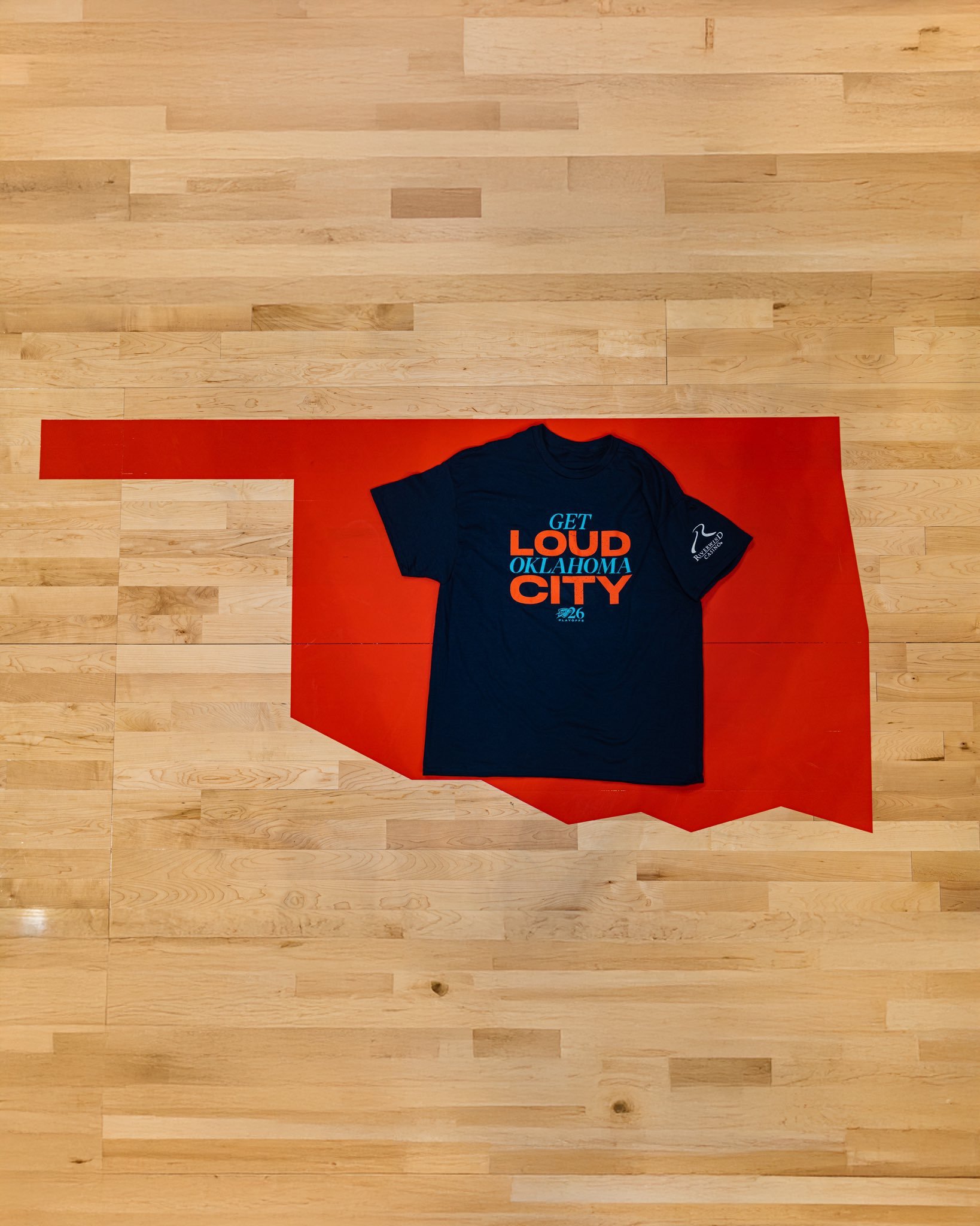 雷霆迎战太阳G2的球迷短袖！太阳vs雷霆雷霆1比0太阳雷霆