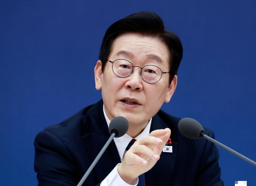“别的国家不给，韩国凭什么单方面给？”李在明这次把话挑明了。
 
9月1日，韩国