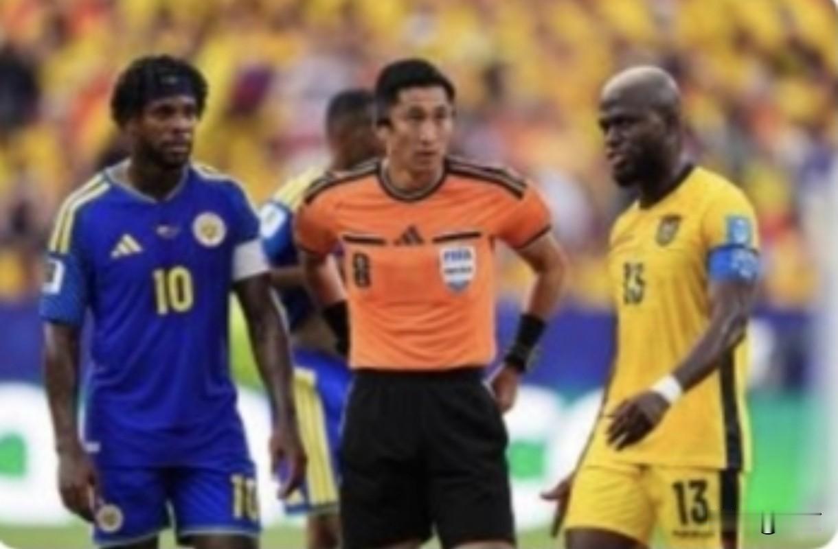 2026美加墨世界杯，马宁（主裁）、傅明（VAR）、周飞（助理） 三人同场执法，