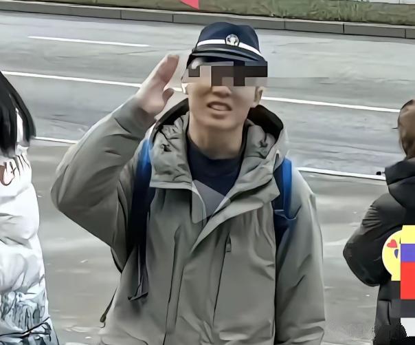 事态升级了，这下回国也不可能安生了。警方已经派专门的部门开始调查他了。数百起举报