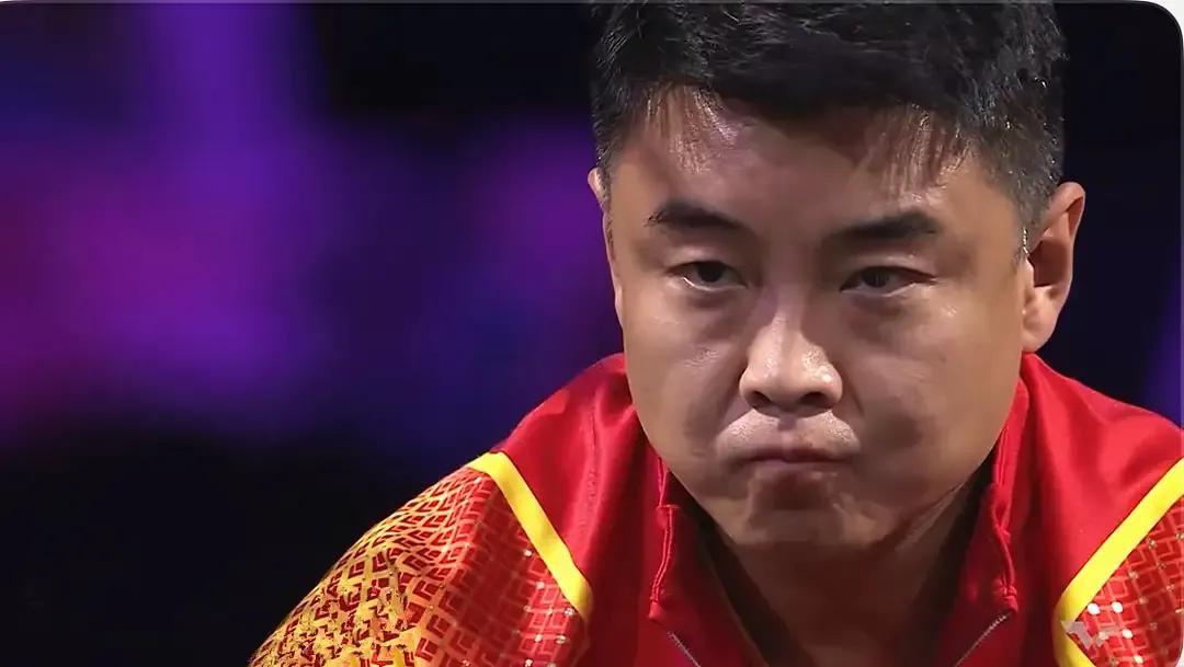 向鹏逆转取胜韩国一哥林钟勋源自于王皓的指点。
中国男乒在横滨冠军赛上被剃光头之后