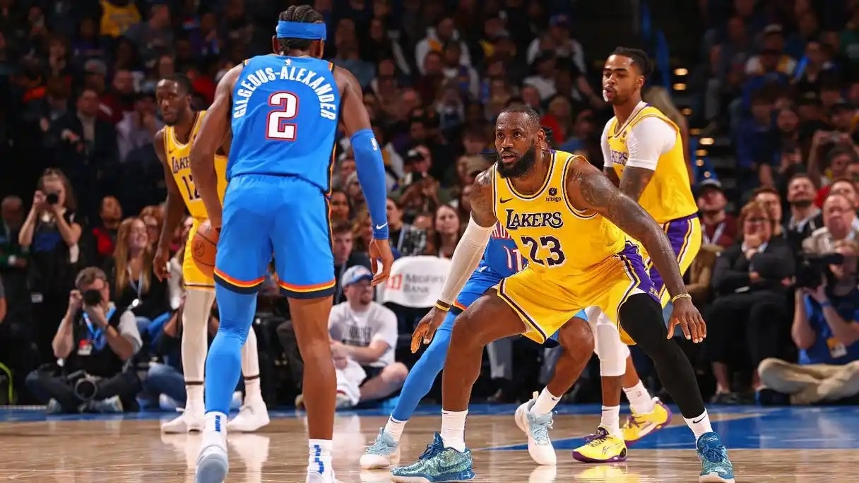 半场战报-雷霆61-53领先湖人！湖人vs雷霆湖人国度NBA季后赛