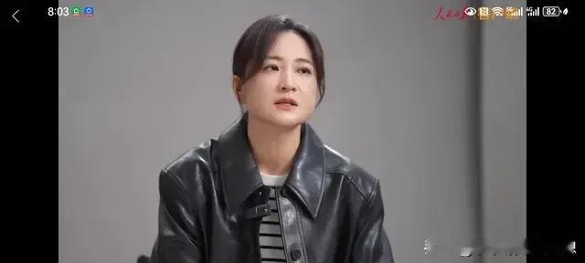刚刷了贾玲的采访视频，真的瘦了！但是没有辨识度了，感觉没有以前的喜剧形象了！我确