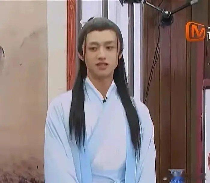这个人是谁呀 ​​​