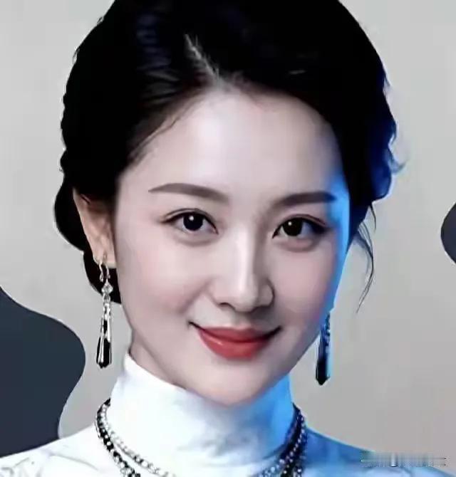 方圆天地，为头条联友对联：
孤窗静对三更月，
残烛突来半夜风。