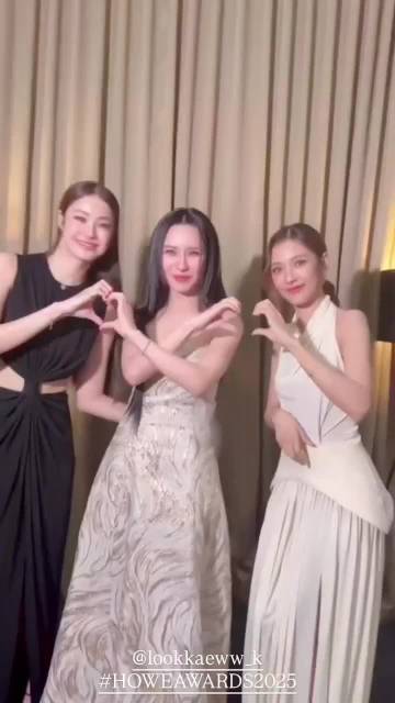 学姐来了 <br />为啥见到我们家宝就害羞 🤔<br /><br ...