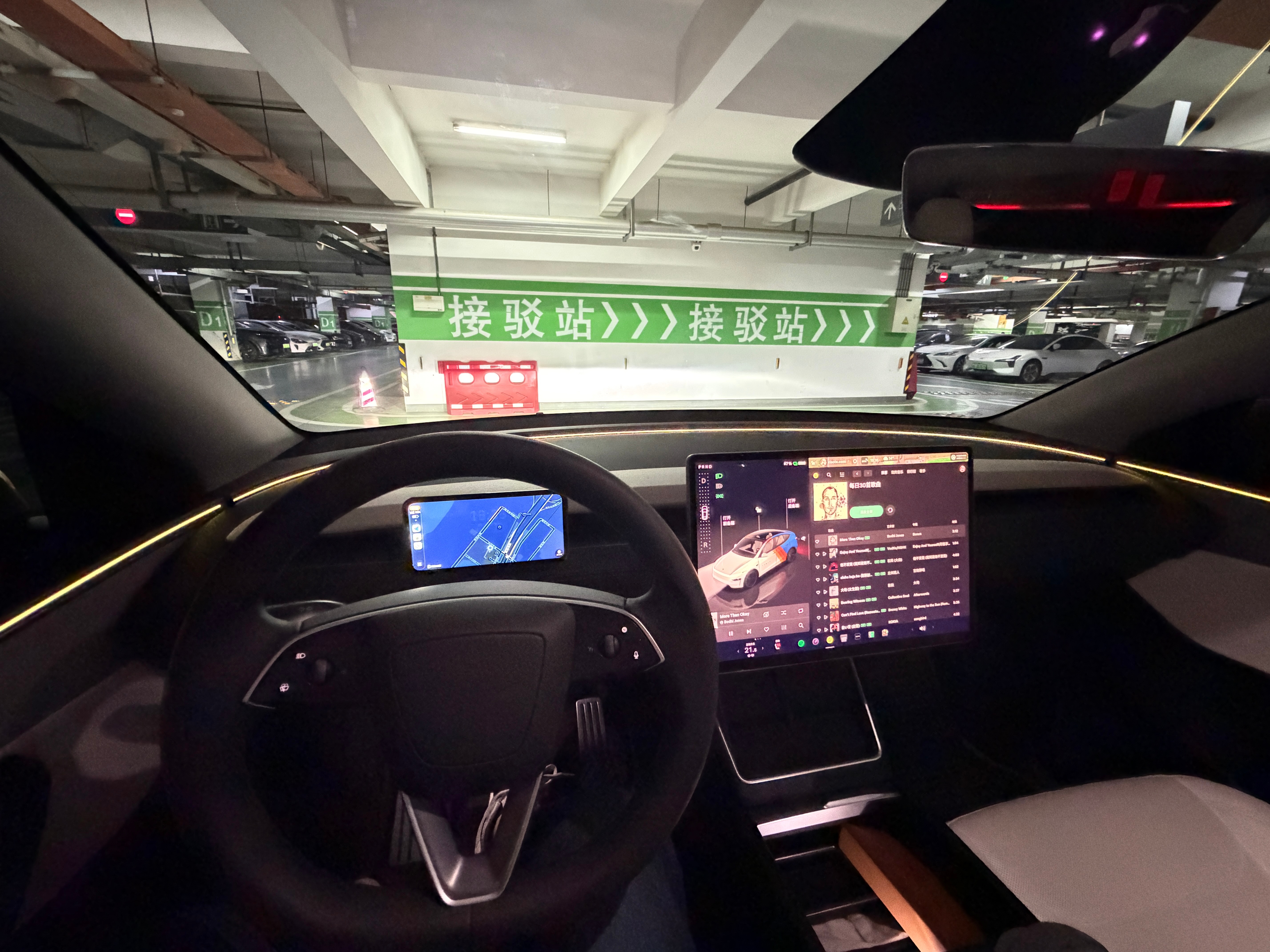 终于回来了！😁好几个片子要剪了 