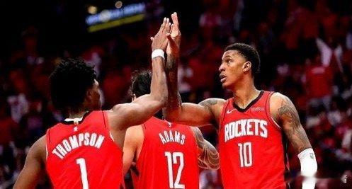 NBA常规赛：马刺VS火箭篮球         马刺背靠背，连续对阵爵士和火箭。