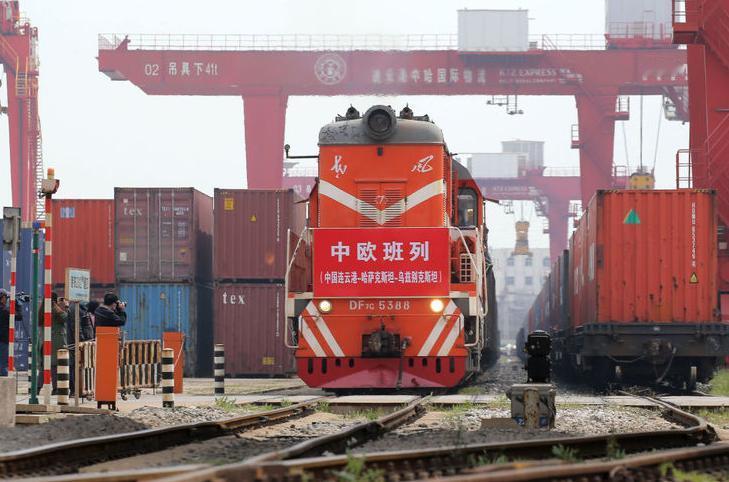 知道各国纷纷开始站队美国人才发现中国的一带一路大棋早已成型，而等他们匆匆推出“印