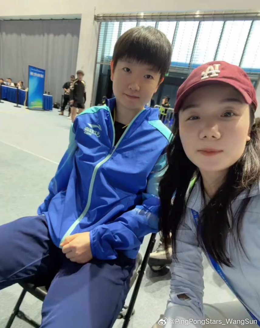 哥姐合照+1 想你们了王楚钦孙颖莎