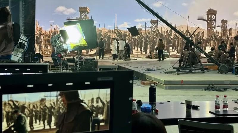 太震撼！电影片场大变天！机器人收音打灯光，AI 直接颠覆影视圈
你有没有想过，电