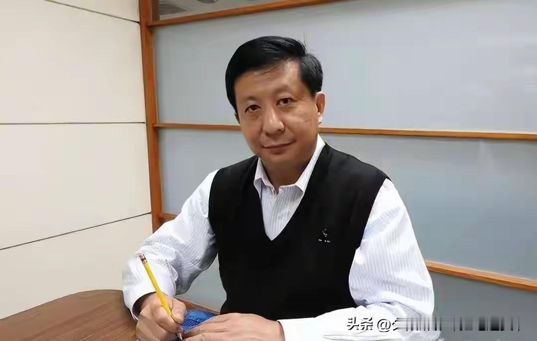 中美有望举行联合军演，美方明确不邀请台湾地区，为邀请大陆参演铺路。
近期中美防务