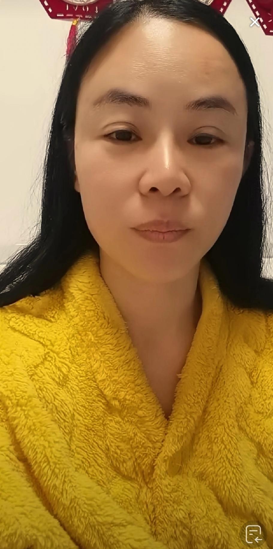 李林说自己是一个11岁的小姑娘 怎么可能把弟弟送人，那些喷他的人 ，喷的越多，到