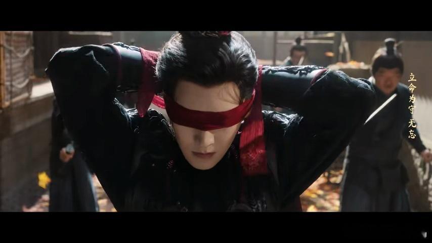 侯明昊用mv打窝了彻底沦陷在萧无衣身上，MV 里又飒又悲情，一腔赤诚藏于心底，动