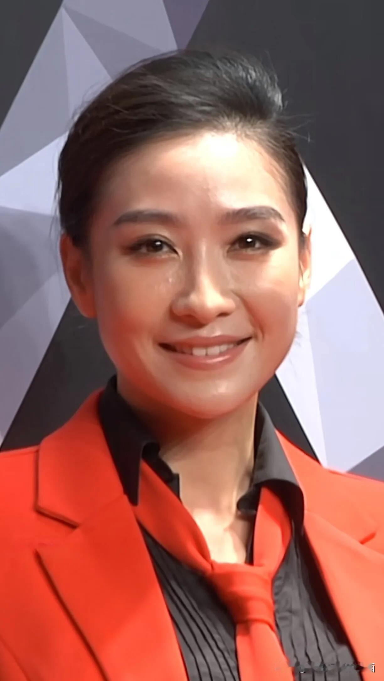 陶昕然之前的生图颜值在线，很抗打的，不知道什么原因才41岁颜值就下滑的多，在新剧