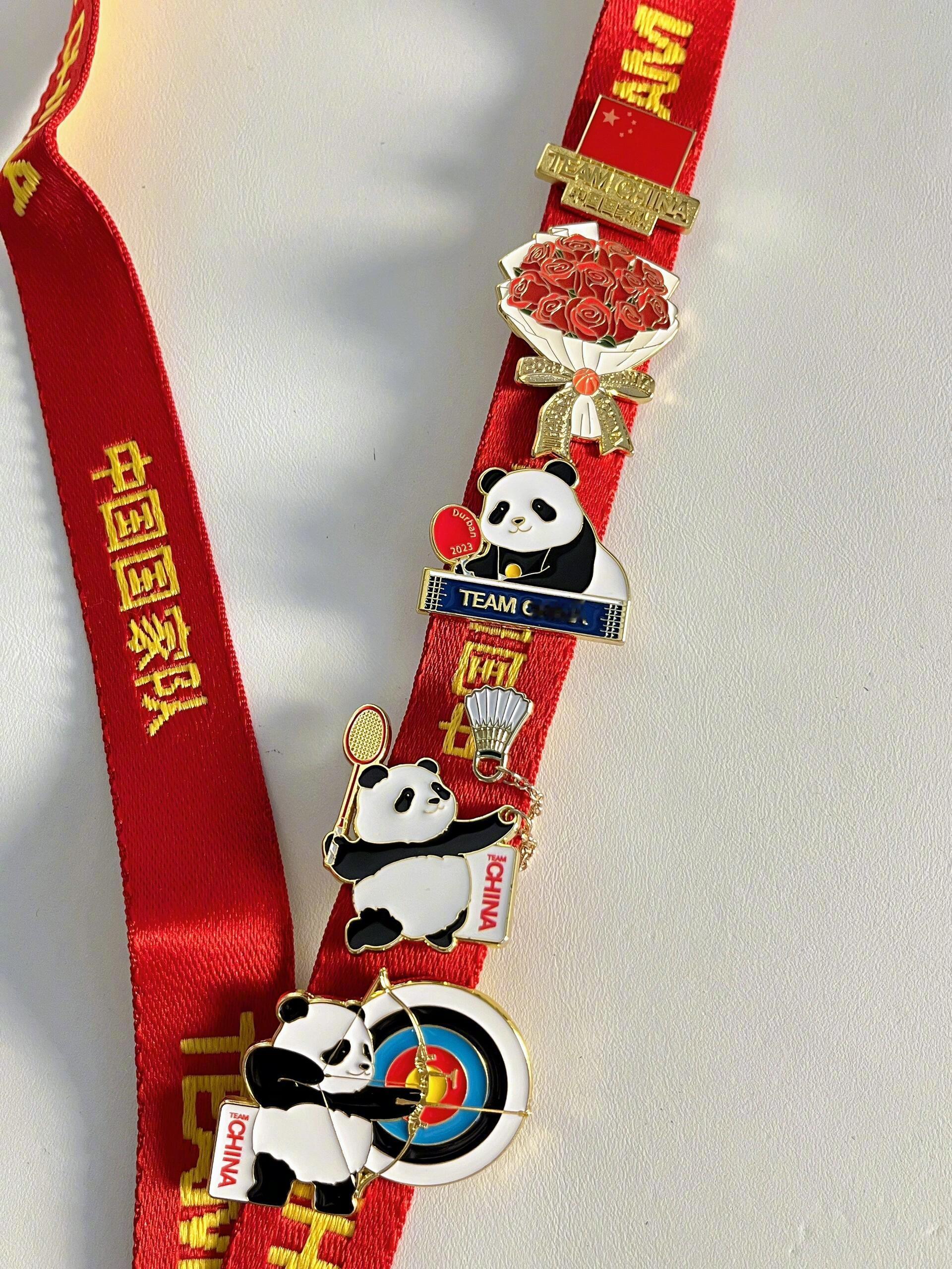 咱们的pin真的好精致好可爱！！难怪会被白嫖[笑cry]#终于知道奥运会的pin