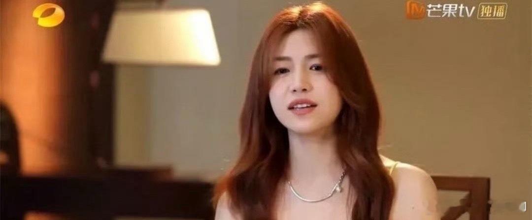 刘大锤说陈妍希的状态比陈晓好 刘大锤说陈妍希的状态比陈晓好，肉眼可见的男生的状态