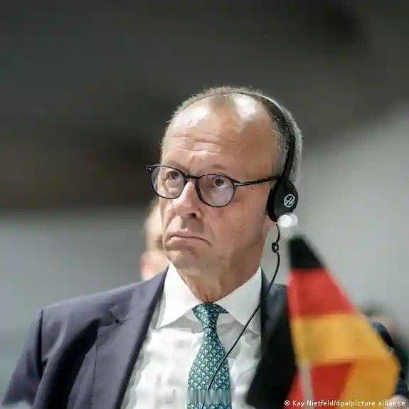 德国总理低情商发言惹怒巴西人在从巴西贝伦召开的联合国气候峰会回来之后，德国总理梅