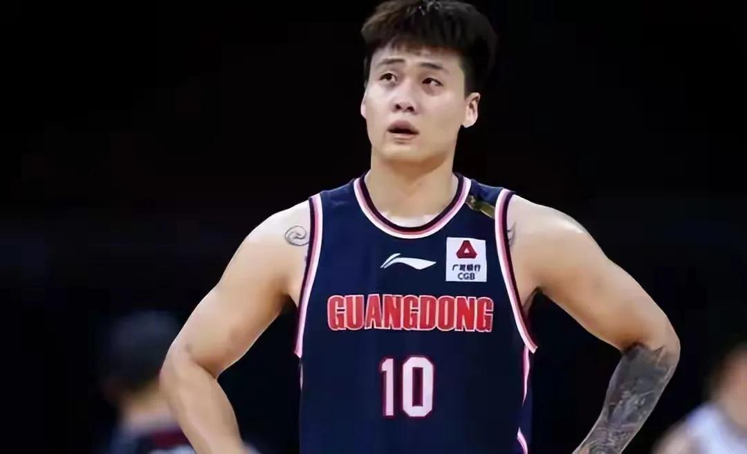 赵睿早就成为人生大赢家！

1；新疆队给出3年赚了2000万元；

2；广东队给