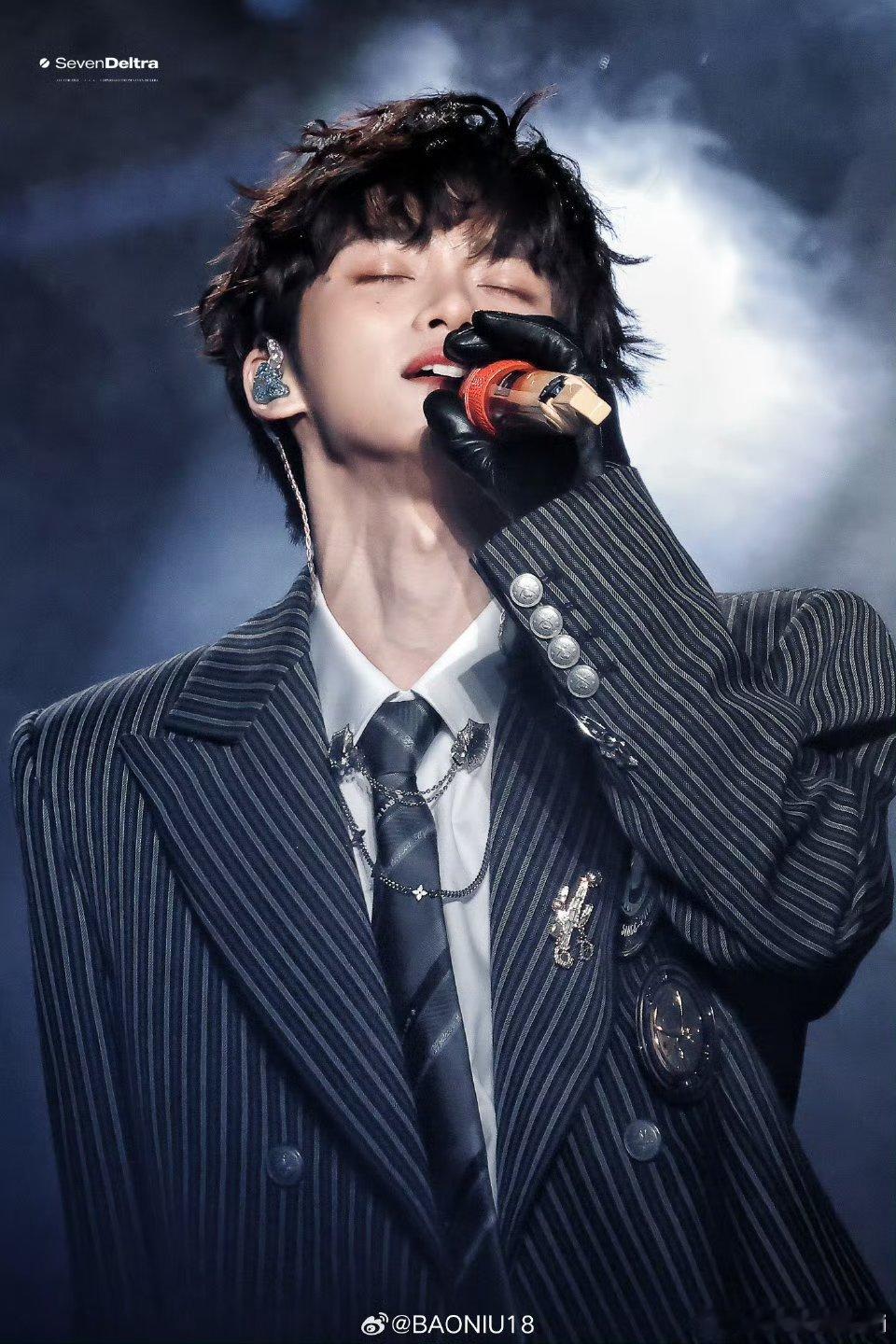 梓渝魅魔只需稍稍发力太精彩了每个舞台，那句话含金量上升，只要你站在那儿，就会喜欢