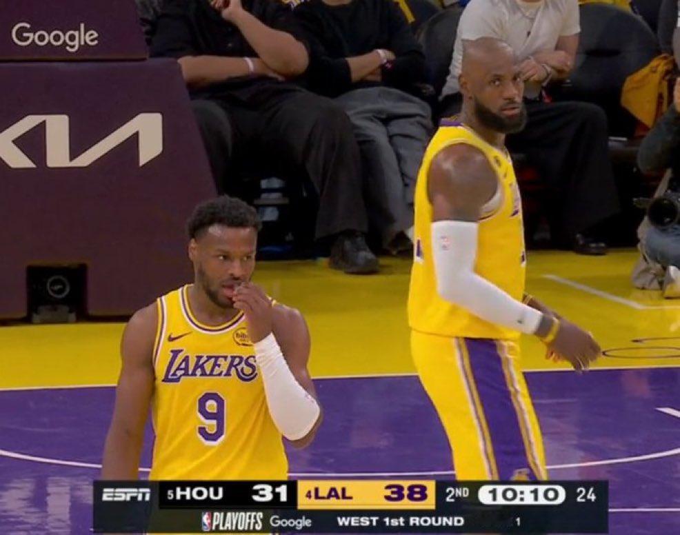 季后赛父子同台。洛杉矶湖人