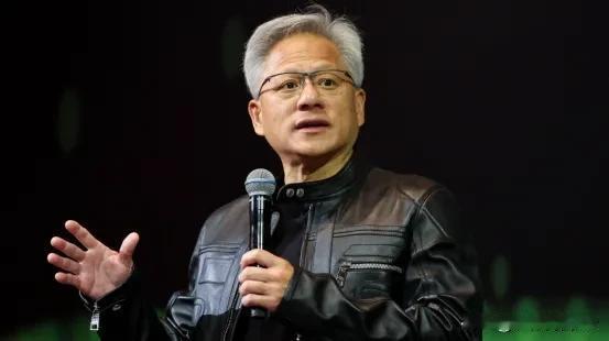 黄仁勋这番话，撕碎了多少人的幻想？
 
英伟达CEO黄仁勋一句“中国不配得到最先
