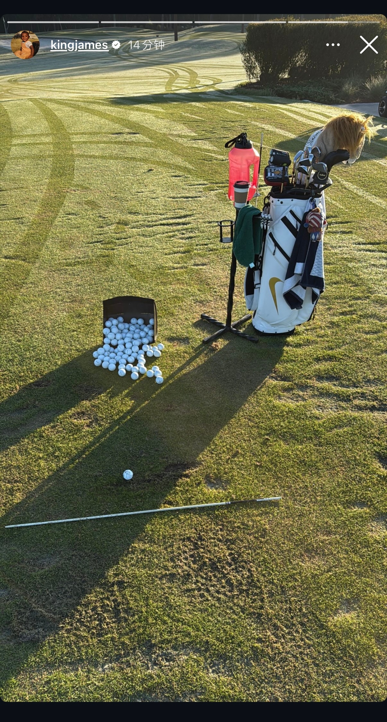 奥兰多时间早上8点多，老詹更新动态，难道已经在高尔夫球场了？ 