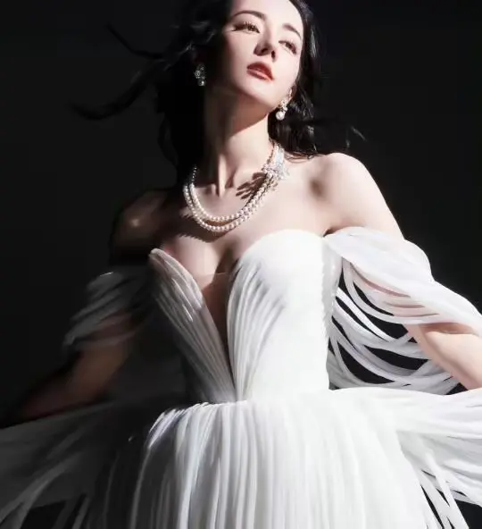 迪丽热巴:这一张可以封神了吧!