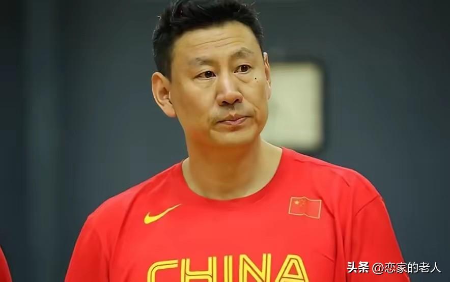 理由：李楠曾经可是半支国家队（红队）原主教练，夺过2018年在雅加达举办的亚运会