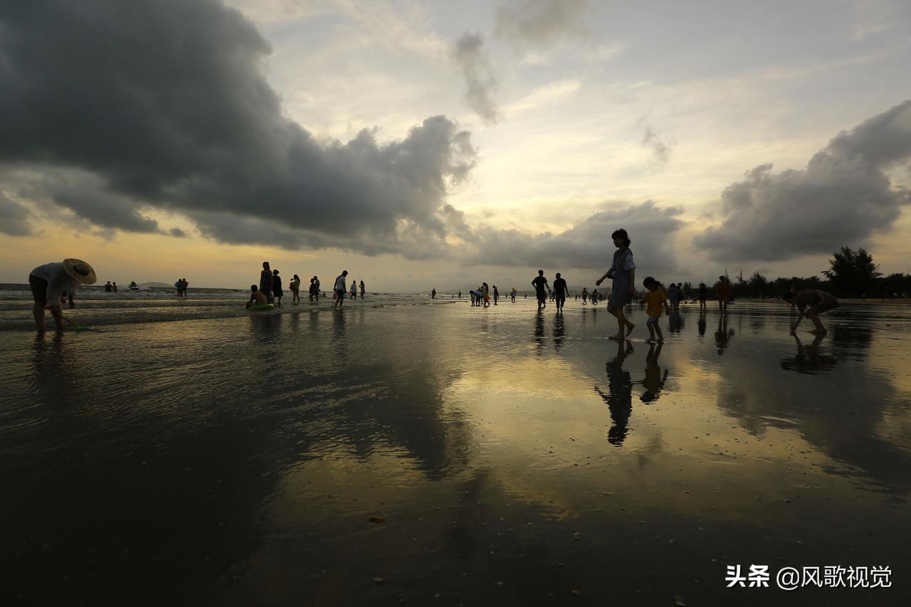 #夏日酷生活#  初夏三亚，海边乌云密布，风雨欲来，爽！