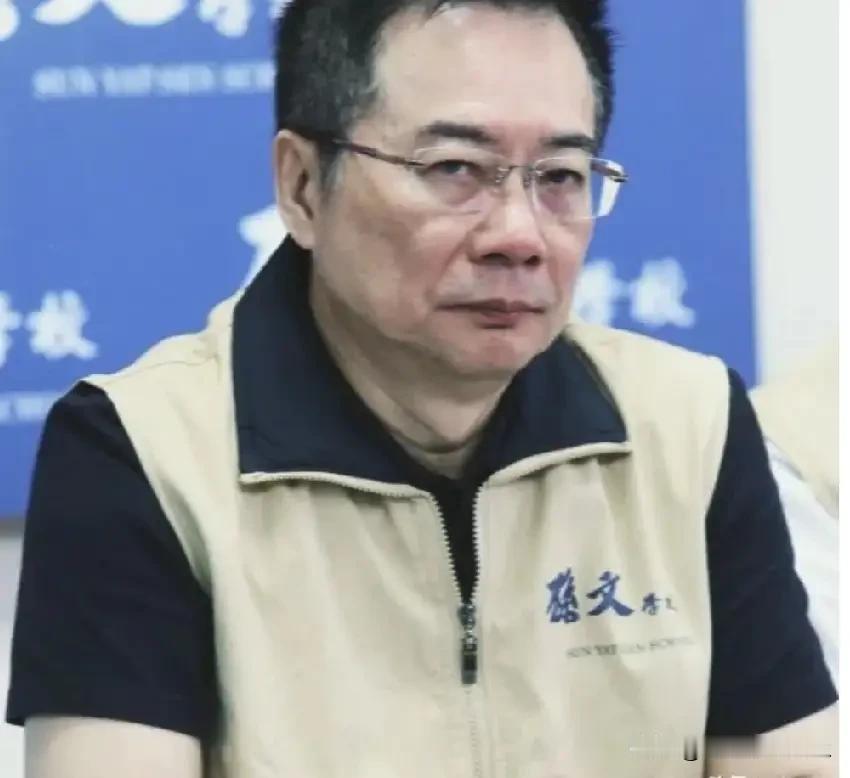 一封感谢信，尽显世态炎凉！

吴子嘉不见，邱毅隐身？想不到狱中服刑的蔡正元再次火
