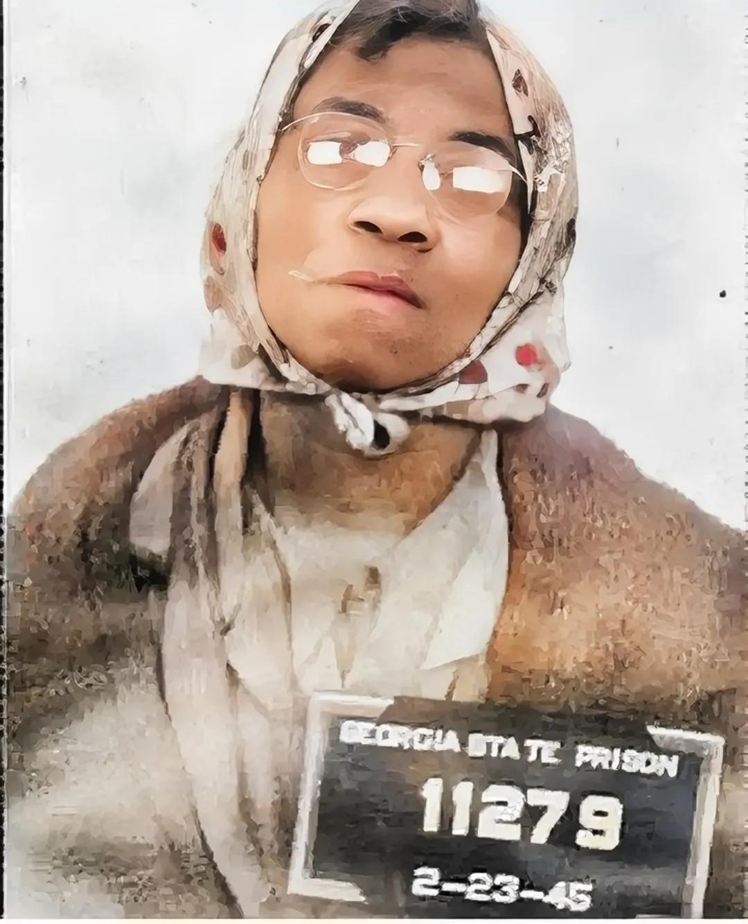 1945年，一名黑人妇女，被控谋杀人雇主，这是她生前留下的最后一老照片，原来就在