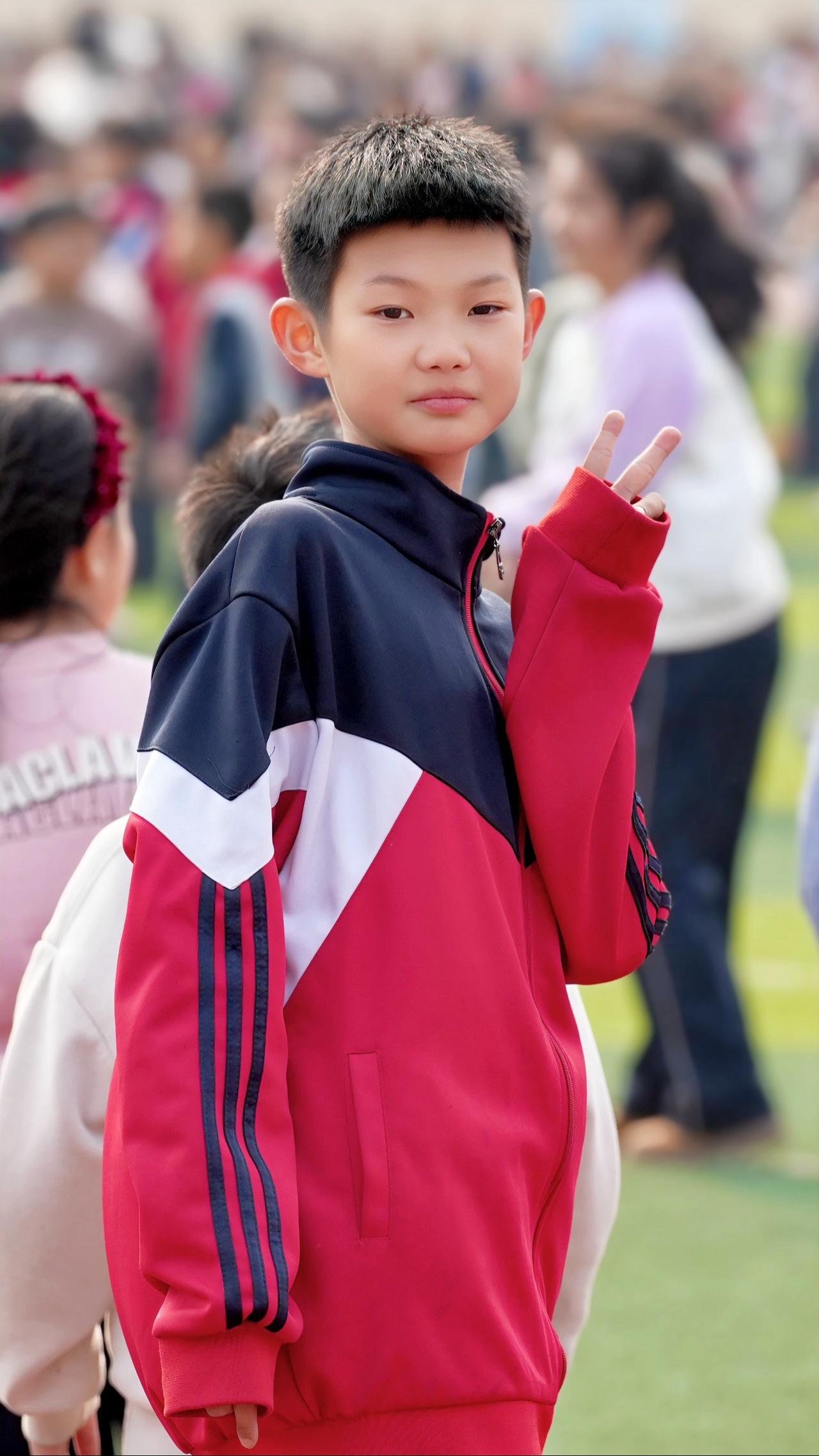 记录校园生活 孩子们的笑容 最纯真的笑容 最酷的小孩