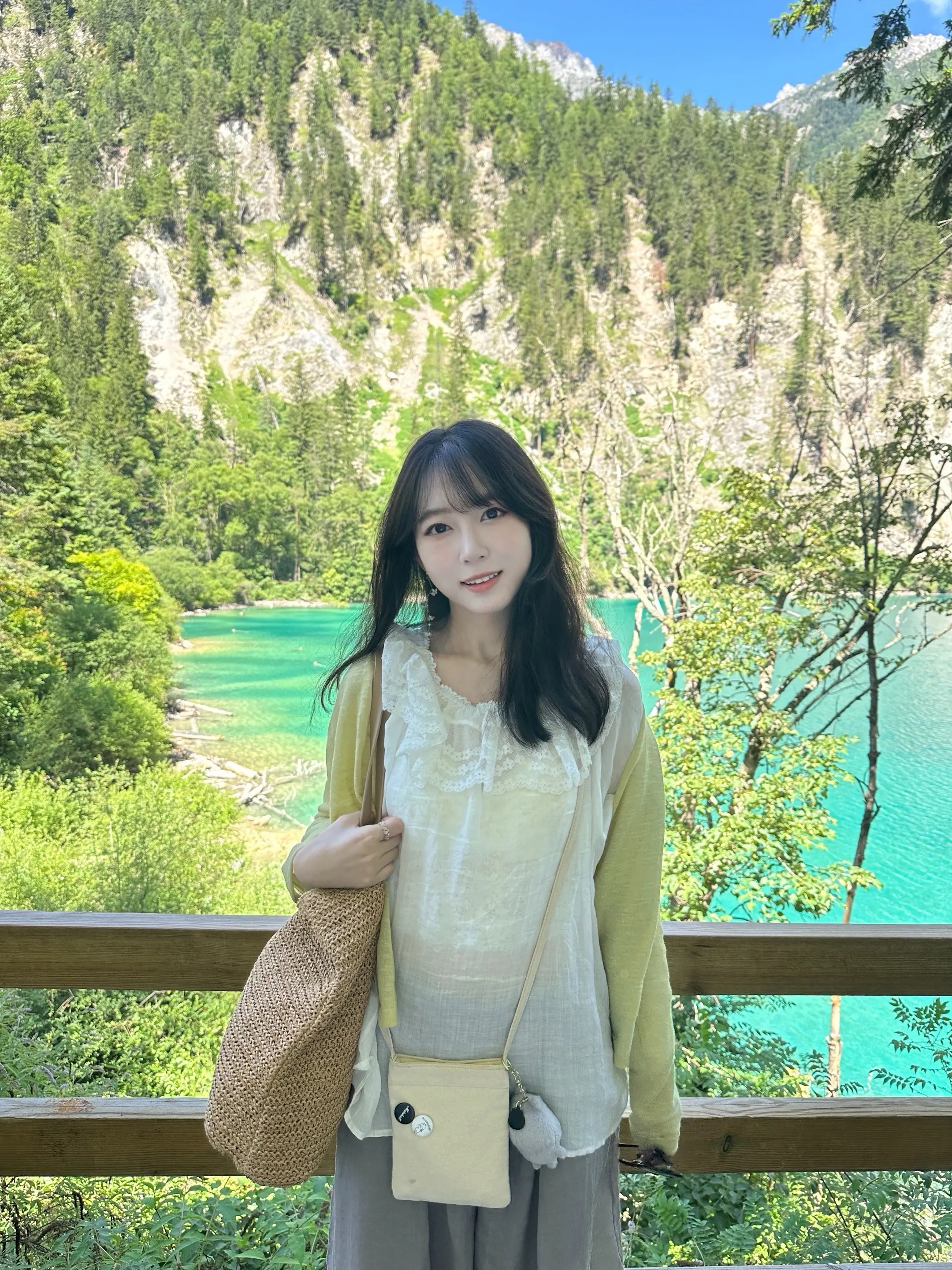 萌妹来的(>^ω^<)
