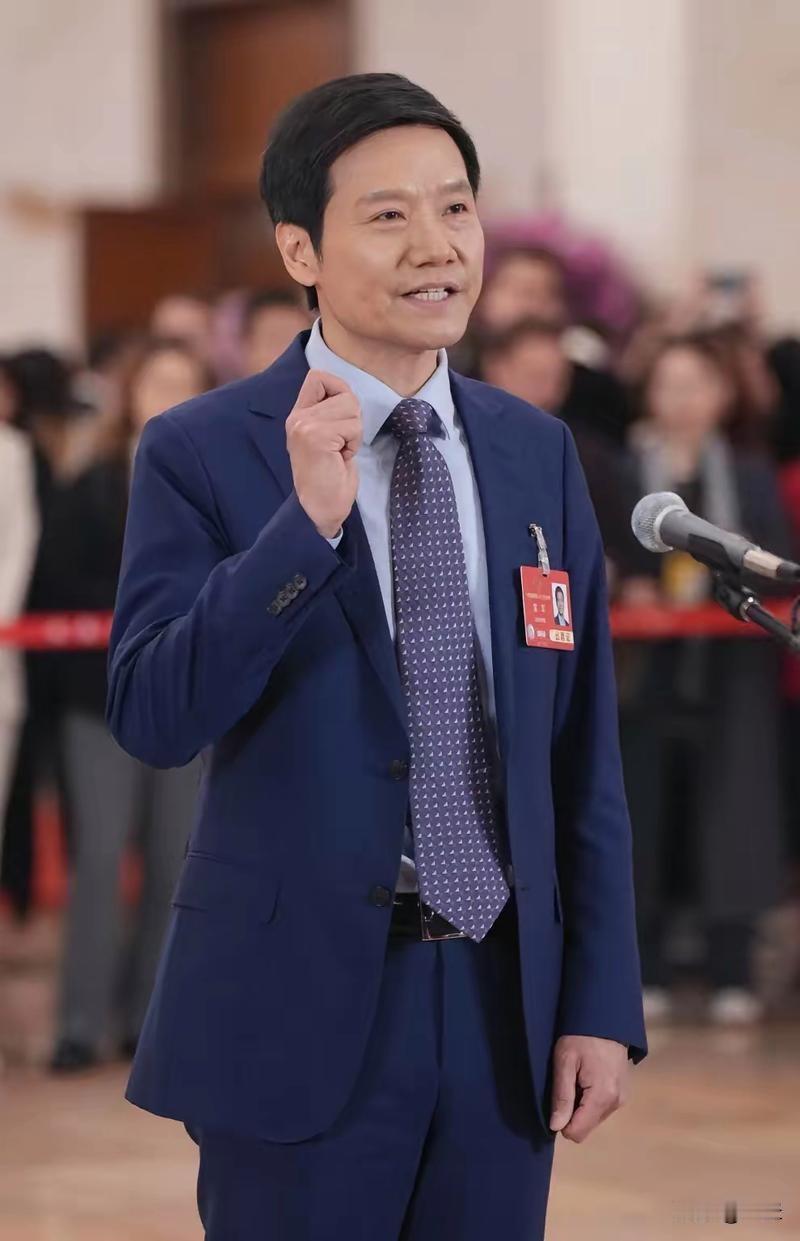小学生当众吐槽雷军吃过早拍照，意外酿成顶级反向公关，网友直呼太会了
 
最近网上