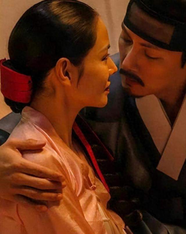 池昌旭林珍娜全裸出演，戏外挚友戏里猎人，这场戏骗过了所有人
