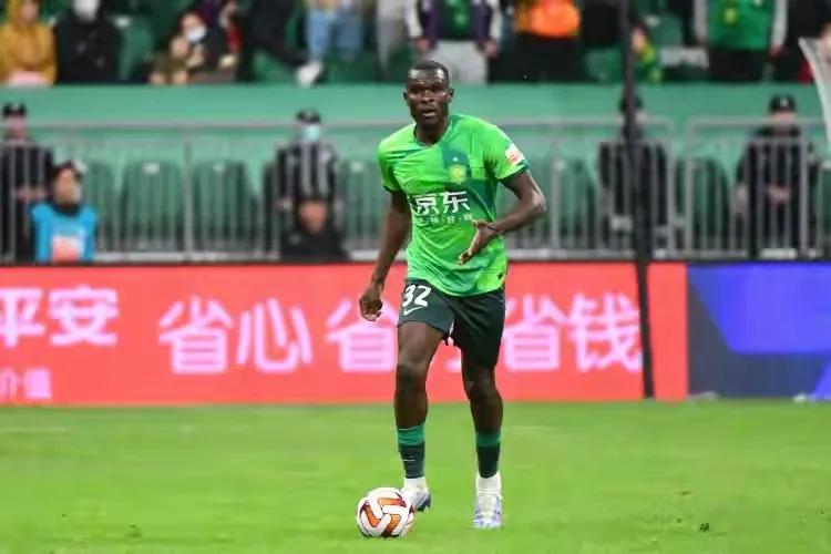 北京国安7-0狂胜云南玉昆！这根本就不是两队的真实实力差距，玉昆完全是心态炸了，